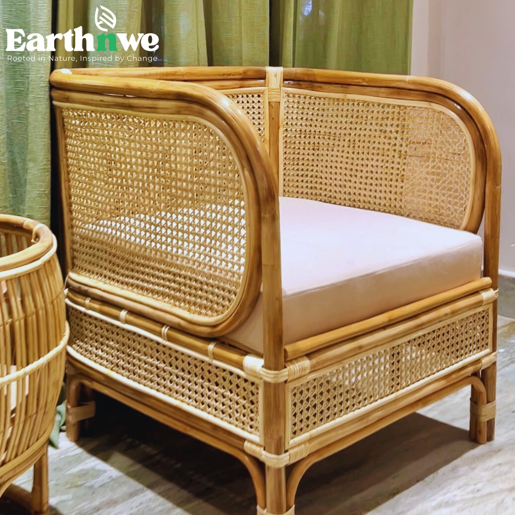 Natural rattan lounge chair for indoor use